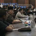 DPRD Sahkan Tiga Ranperda Genjot PAD Maluku Utara