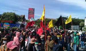 Demo Tolak Omnibus Law di Ternate Maluku Utara Terus Bergulir