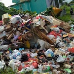 Sampah Menumpuk di Ngade Ternate Sudah Menimbulkan Bau Busuk