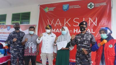 Pangkalan TNI AL Ternate Laksanakan Serbuan Vaksin di Takofi Pulau Moti