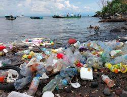 Kota Ternate Banjir Sampah Botol Plastik