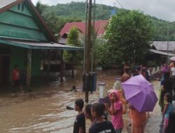 Banjir Rendam Belasan Rumah Warga Desa Pintatu di Halmahera Timur