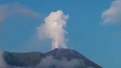 Waspada Peningkatan Aktivitas Gunung Gamalama di Ternate